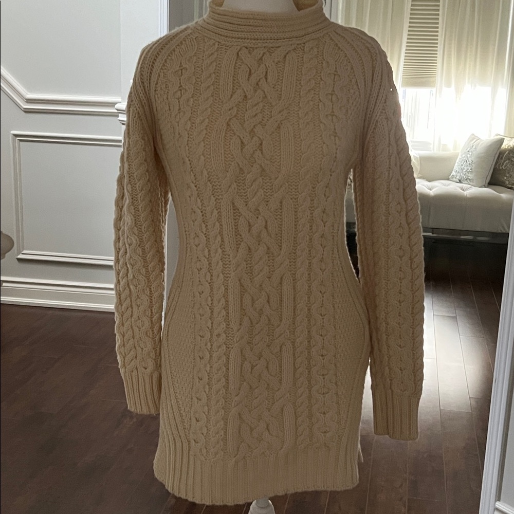Vintage 90’s Aran Craft Merino Wool Fitted Sweater /  Sweater Dress | Size M